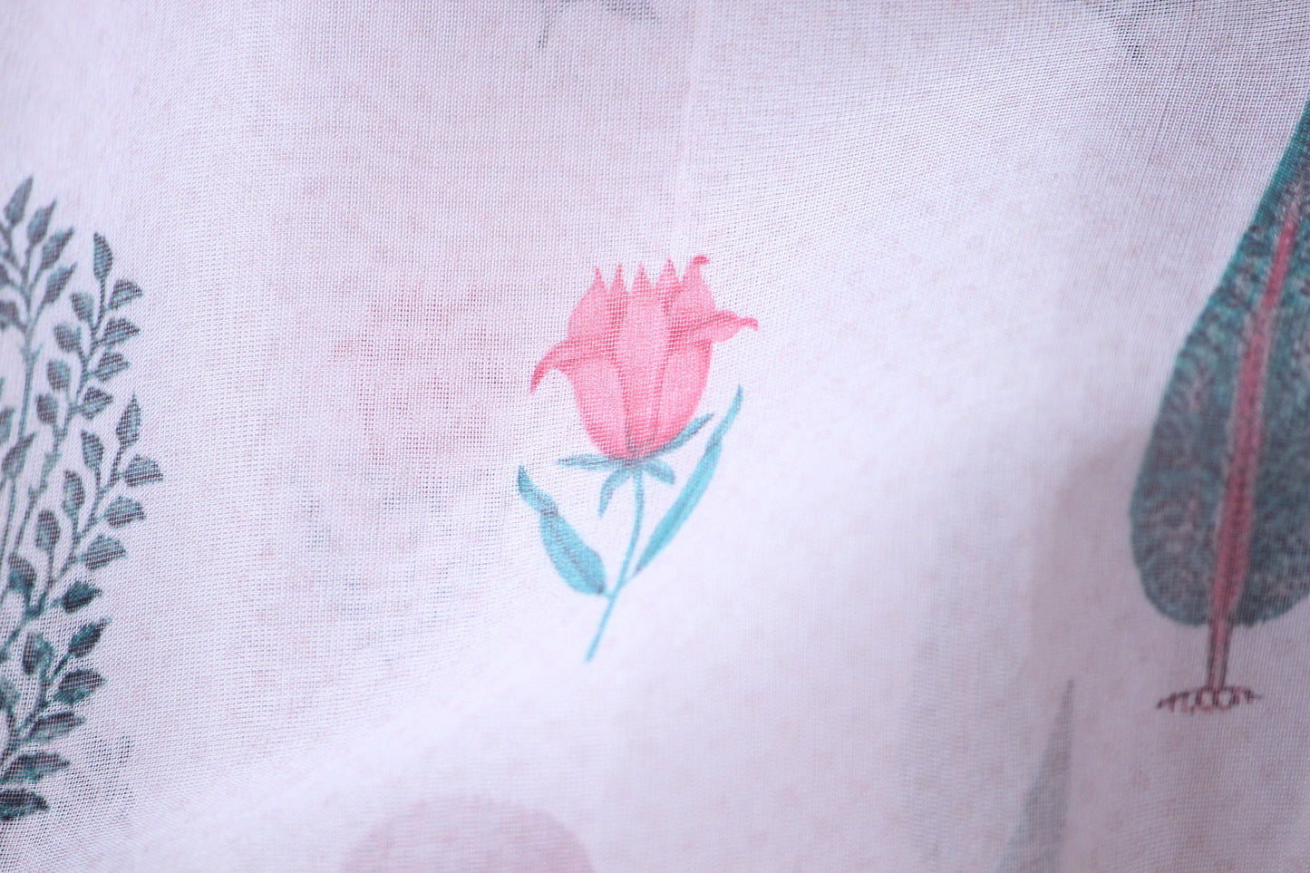 1 yard-organza fabric by the yard-Elegant floral and foliage printed organza fabric-floral fabric-print flowers-sheer fabric