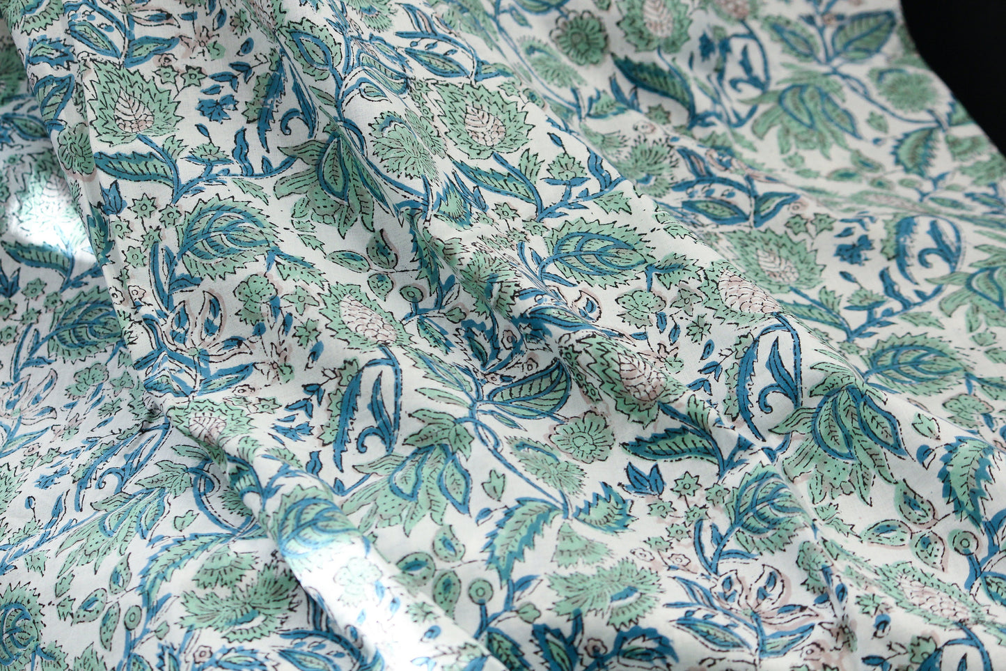1 yard-Blue and Green floral hand printed cotton fabric- vine floral print-cotton floral print -fashion girls dress fabric/quilting/decor