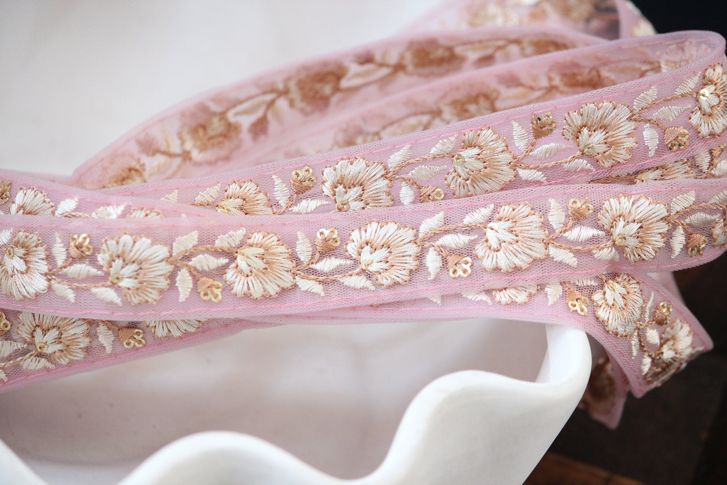 1 yard-Lavender pink and ivory floral thread embroidery ribbon/ lavender mesh fabric/bow making ribbon/bag handle trim/Indian colorful trim