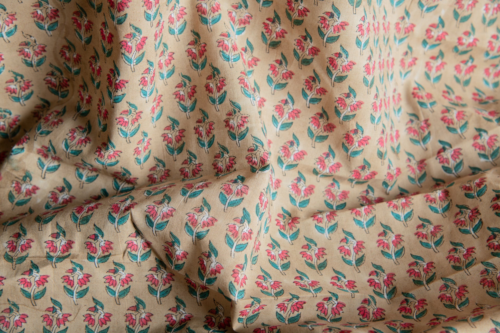 1 yard-Ditsy pink red floral teal leaf hand block printed cotton fabric-tote bag fabric/girls dress fabric/quilting/decor/women's dress