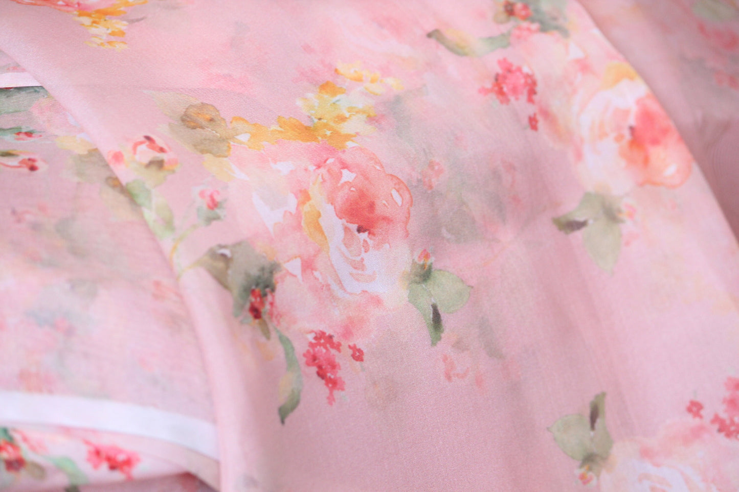 1 yard-Peach pink organza fabric by the yard-Bright watercolor look floral printed organza fabric-floral fabric-print Red roses-sheer fabric