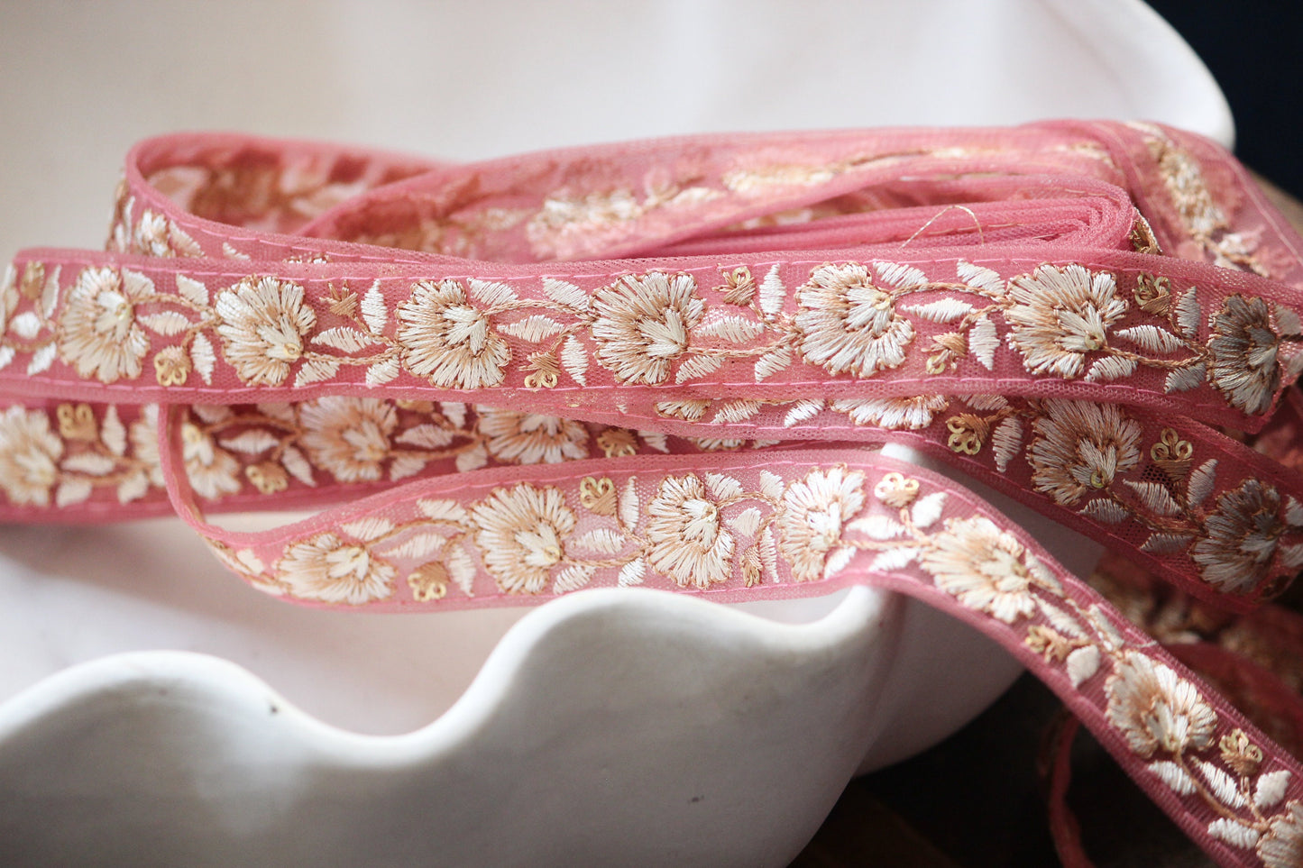 1 yard-Sugar rose and ivory floral thread embroidery ribbon/ rose mesh fabric/bow making ribbon/bag handle trim/Indian colorful trim